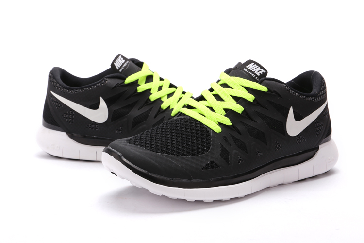 Nouveau Nike Free 5.0 femmes noir de blanc vert (4)